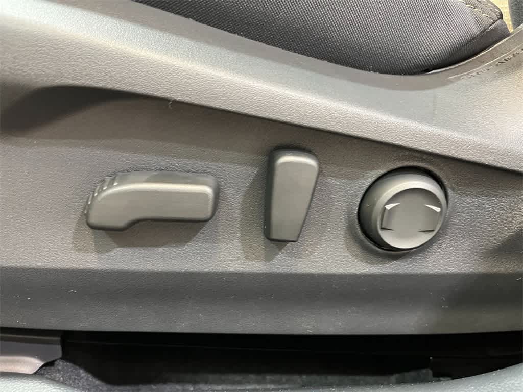 Thumbnail: 2025 Subaru Outback - 13