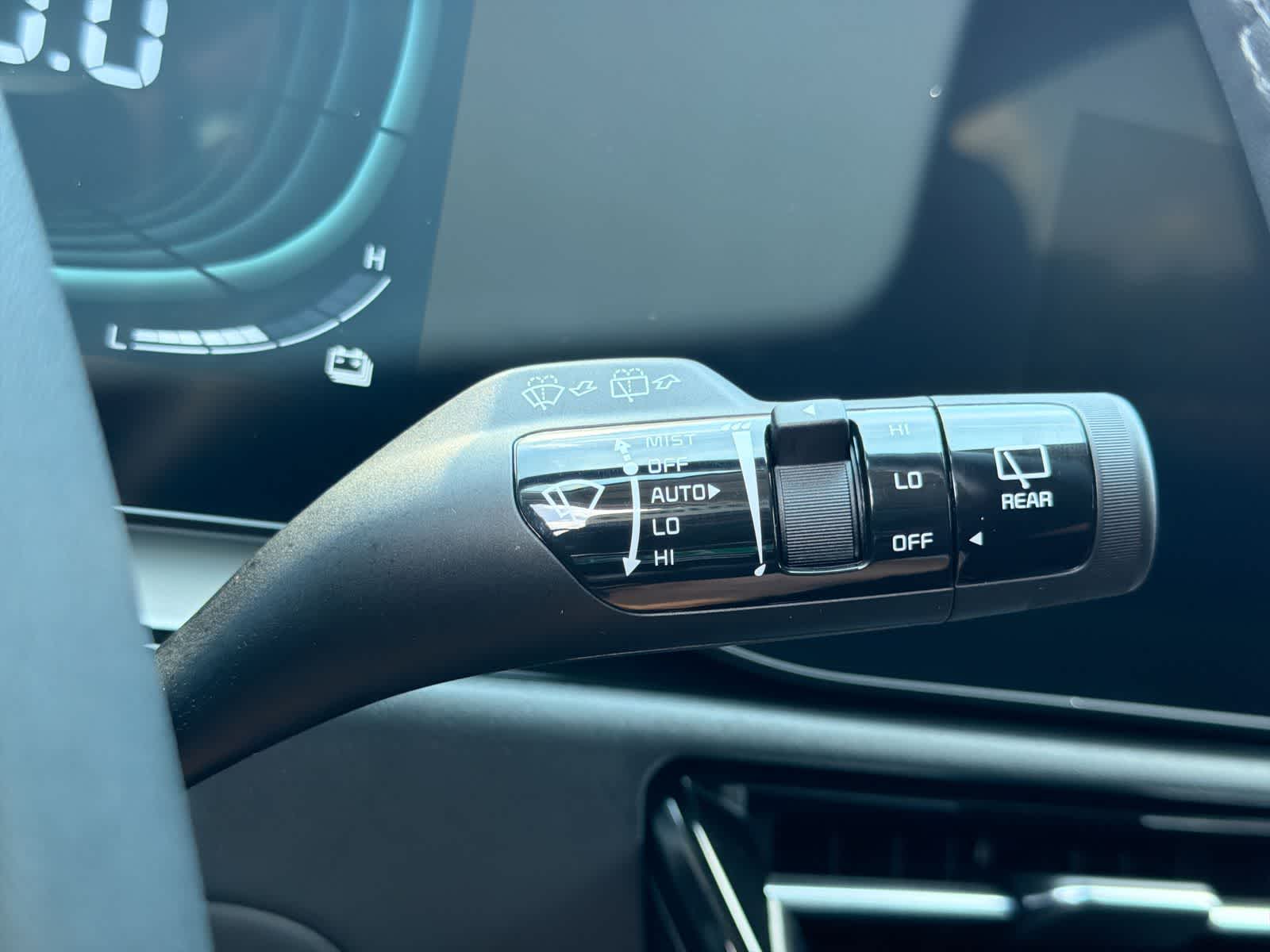 Thumbnail: 2024 Kia Niro - 25