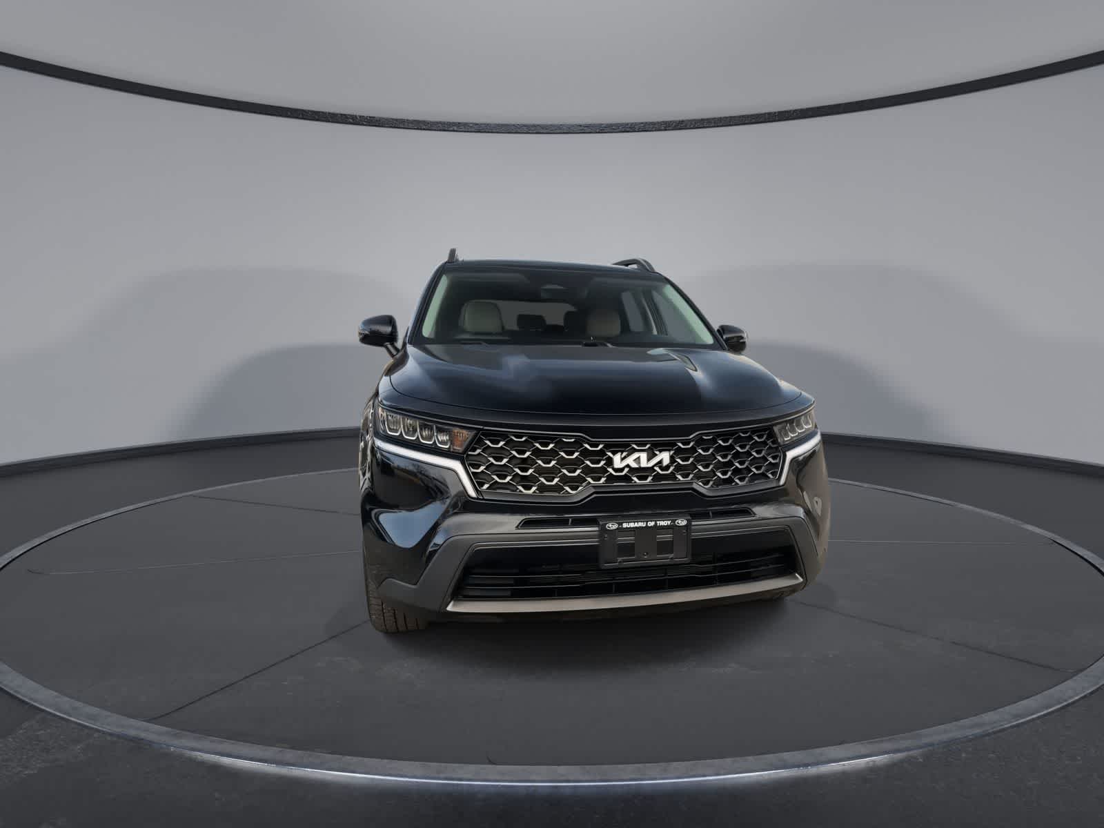 Thumbnail: 2022 Kia Sorento - 3
