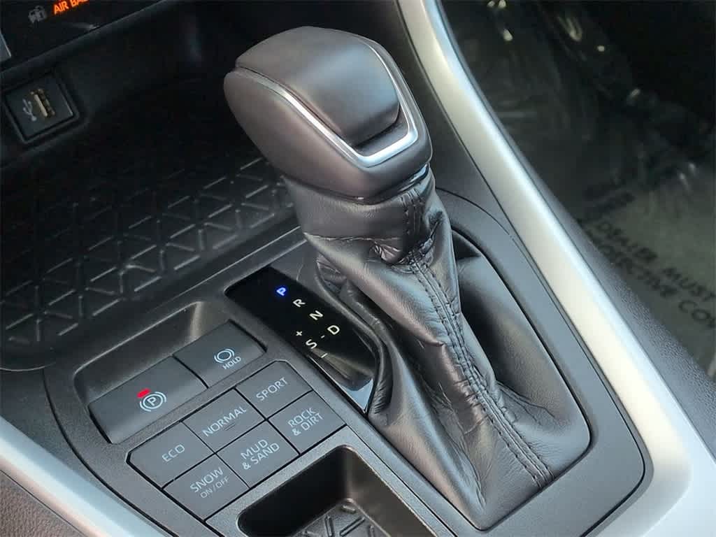 Thumbnail: 2023 Toyota RAV4 - 34