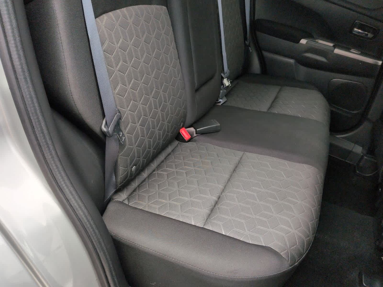 Thumbnail: 2020 Mitsubishi Outlander Sport - 21