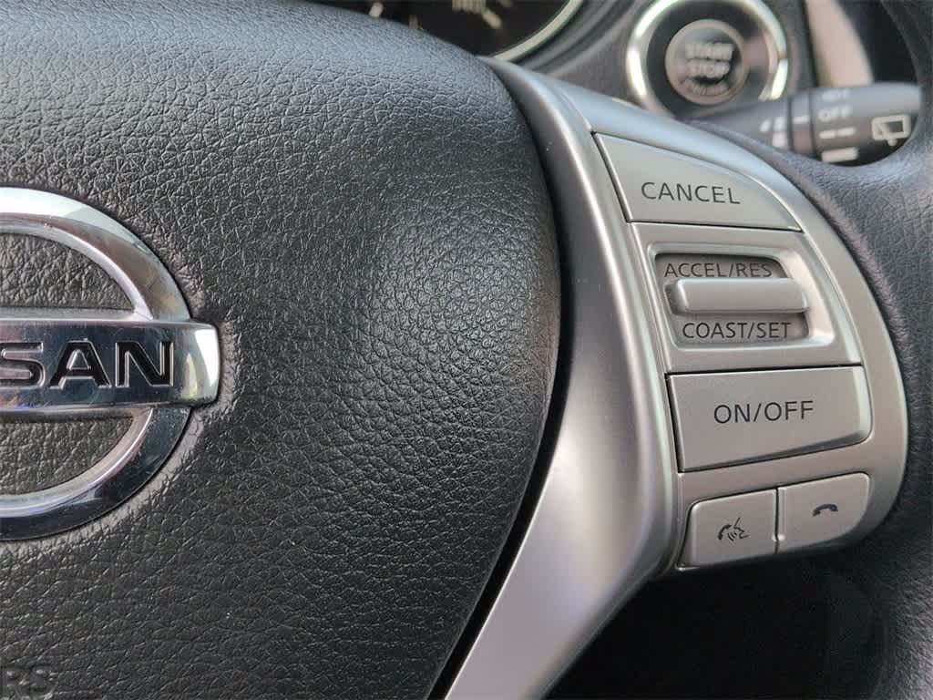 Thumbnail: 2016 Nissan Rogue - 25