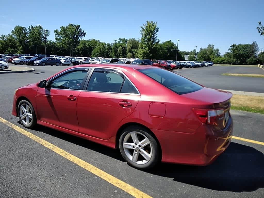 Thumbnail: 2013 Toyota Camry - 3
