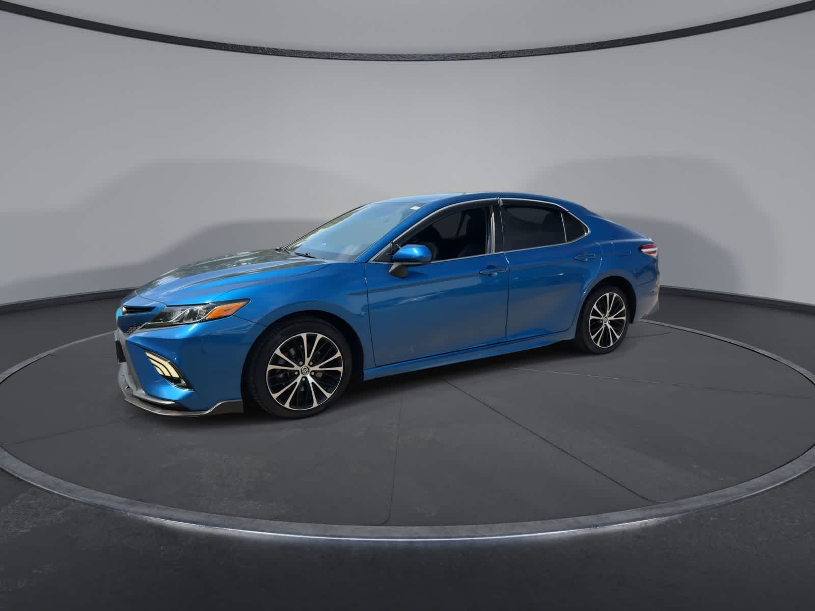 Thumbnail: 2020 Toyota Camry - 4