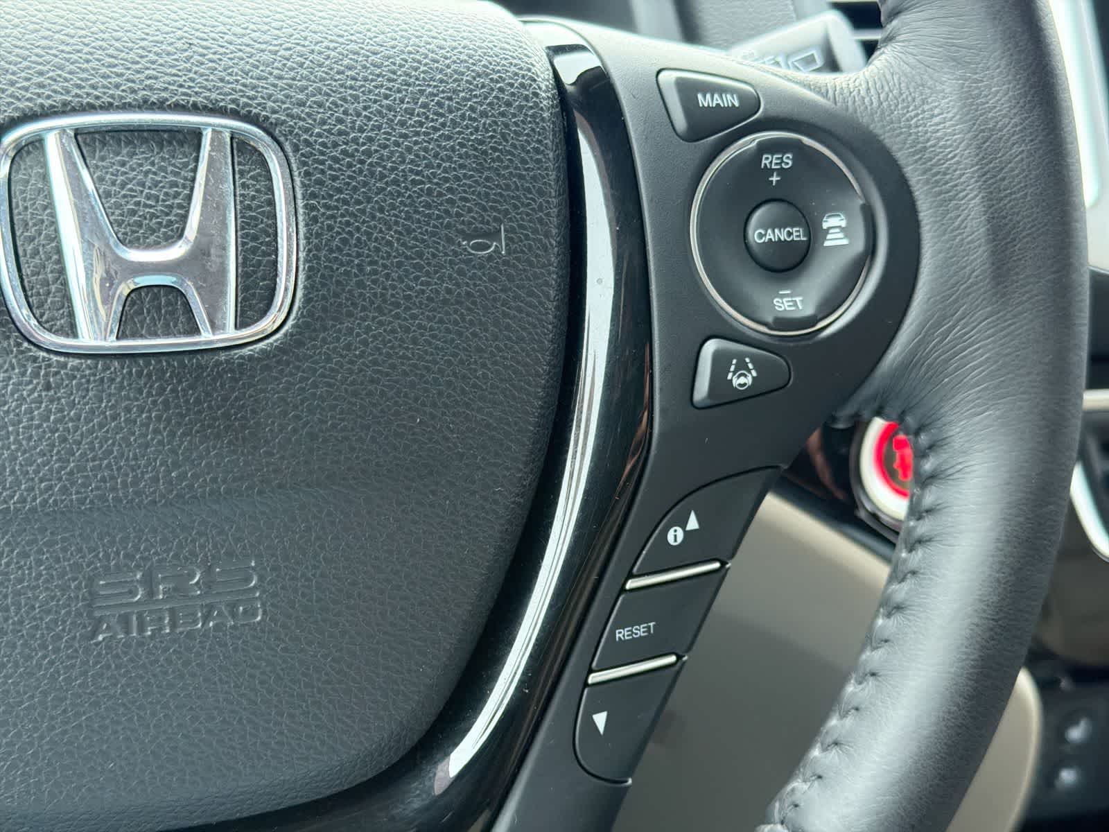 Thumbnail: 2016 Honda Pilot - 27