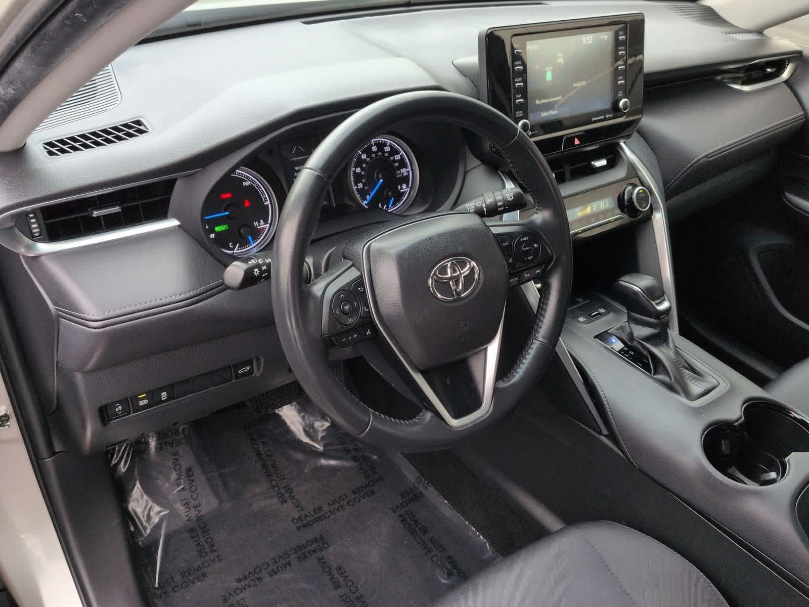 Thumbnail: 2022 Toyota Venza - 10