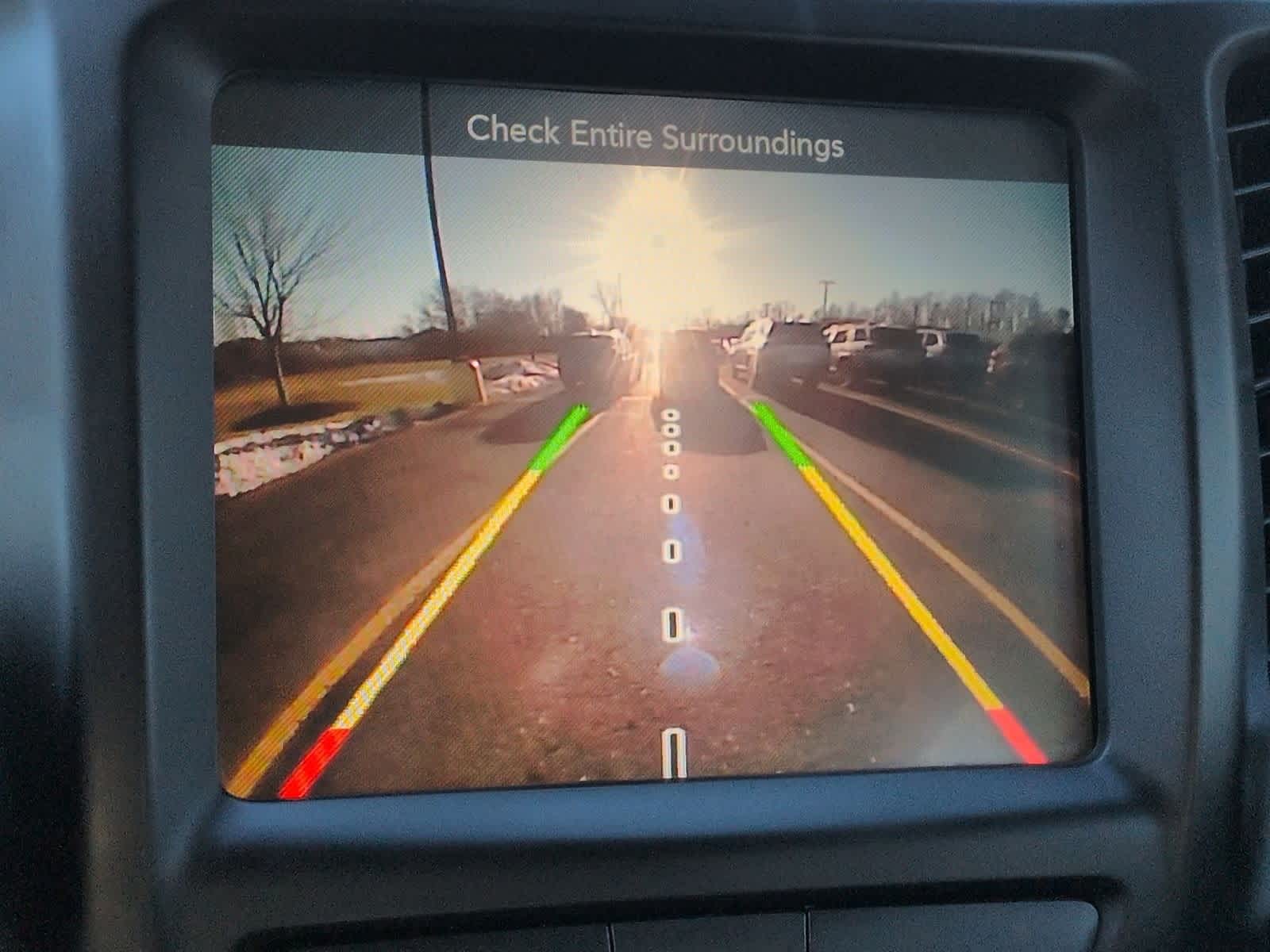 Thumbnail: 2016 Jeep Cherokee - 31