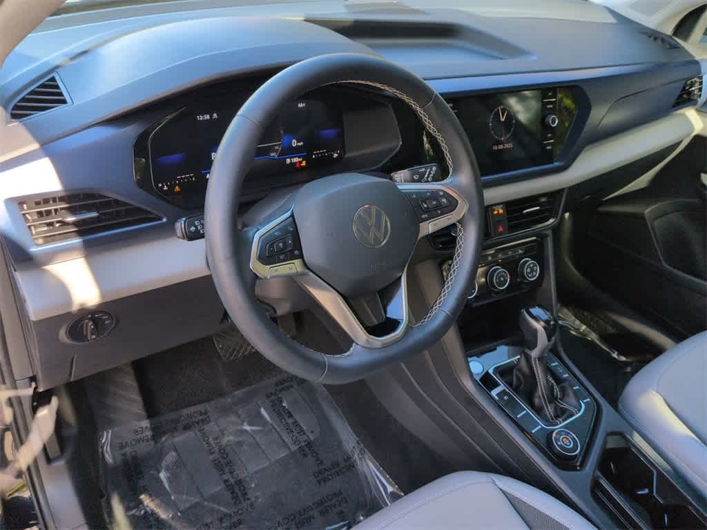 Thumbnail: 2023 Volkswagen Taos - 10