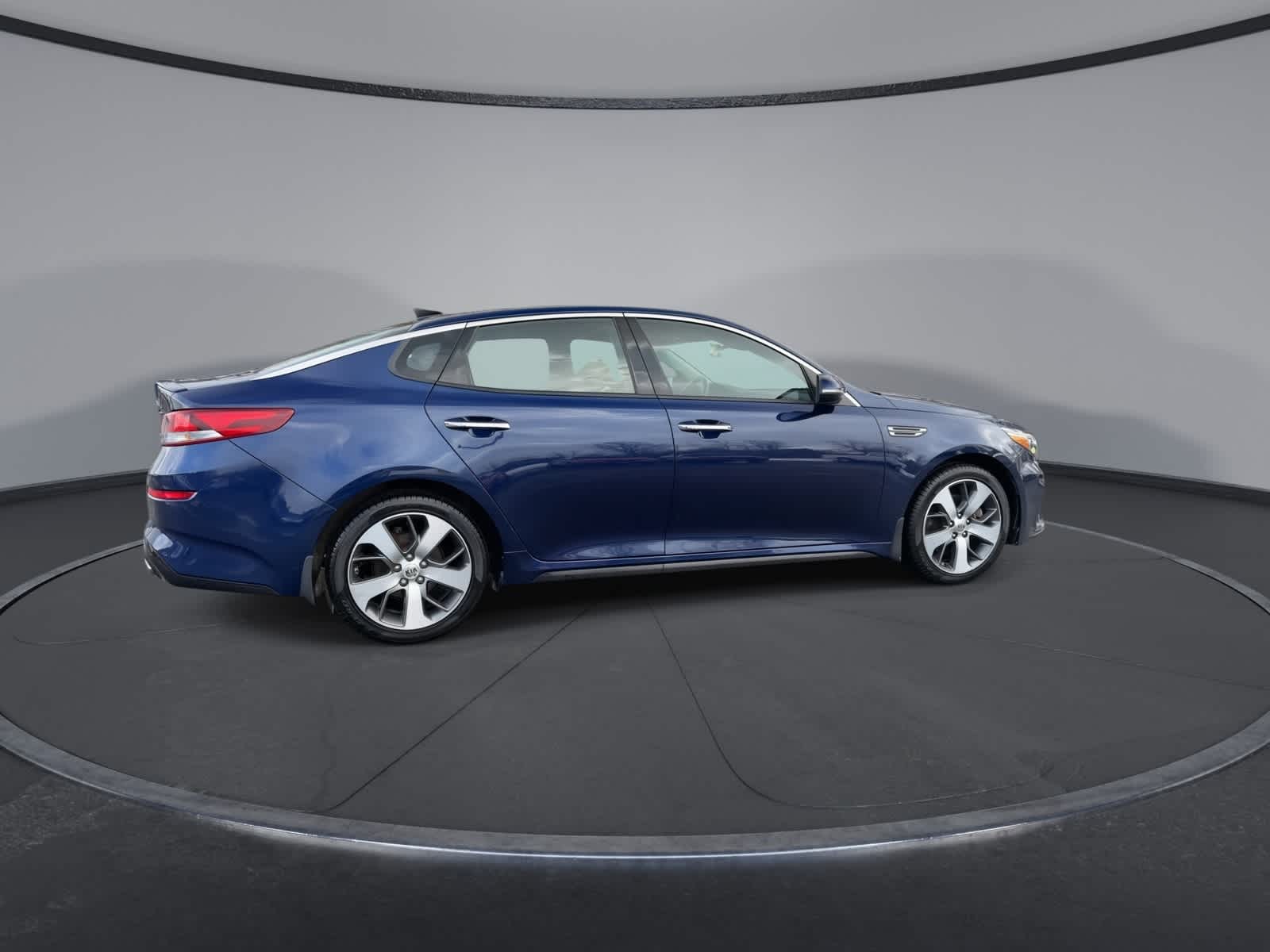 Thumbnail: 2019 Kia Optima - 8