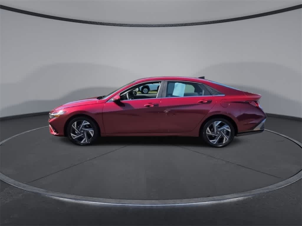 Thumbnail: 2024 Hyundai Elantra - 5