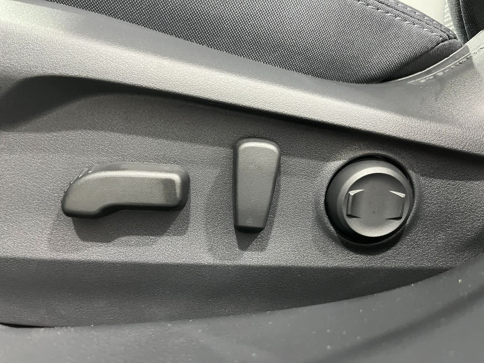 Thumbnail: 2025 Subaru Outback - 12