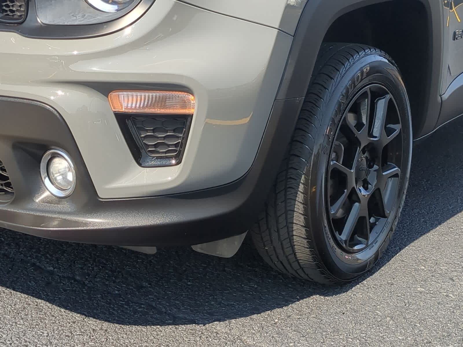 Thumbnail: 2020 Jeep Renegade - 11