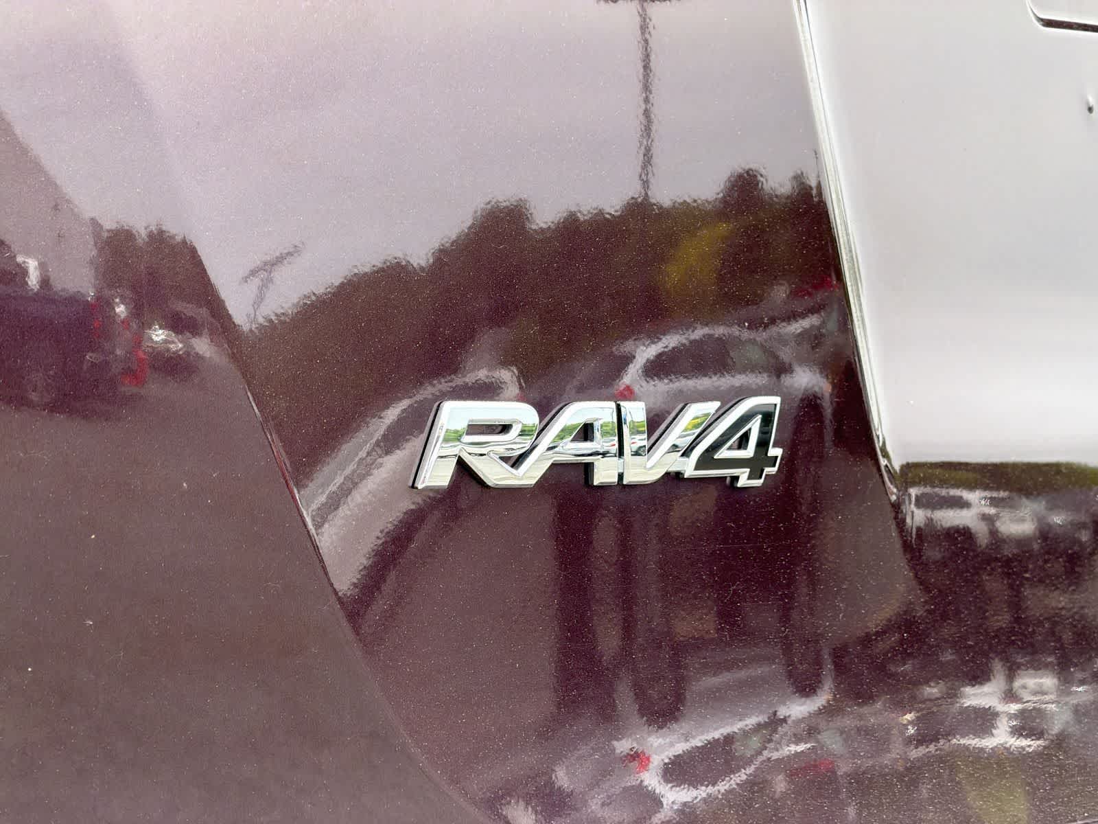 Thumbnail: 2017 Toyota RAV4 - 13