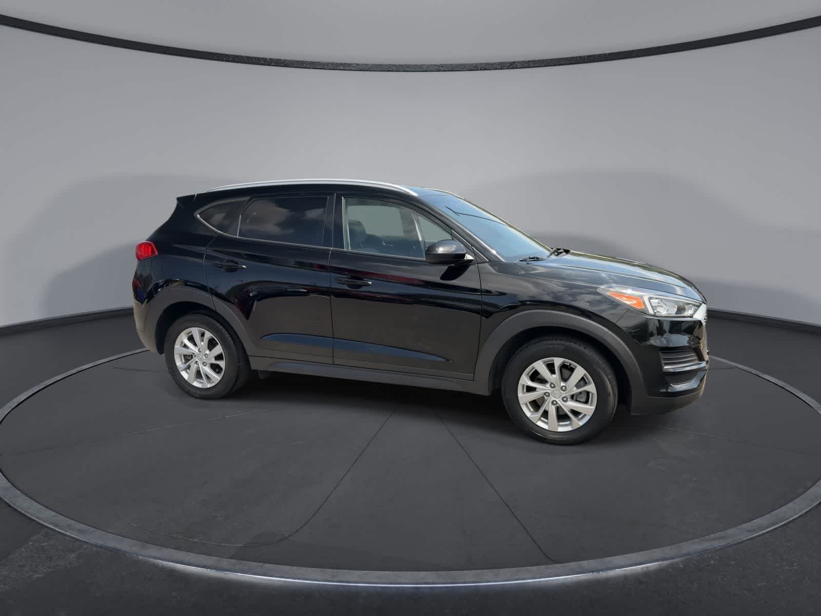 Thumbnail: 2019 Hyundai Tucson - 9