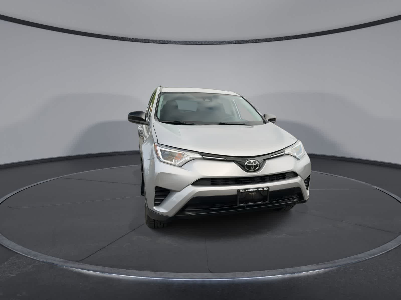 Thumbnail: 2018 Toyota RAV4 - 2