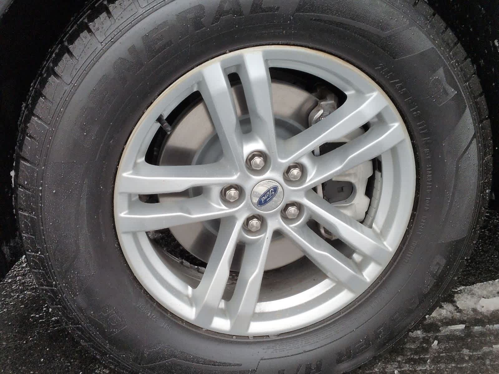 Thumbnail: 2022 Ford Explorer - 14