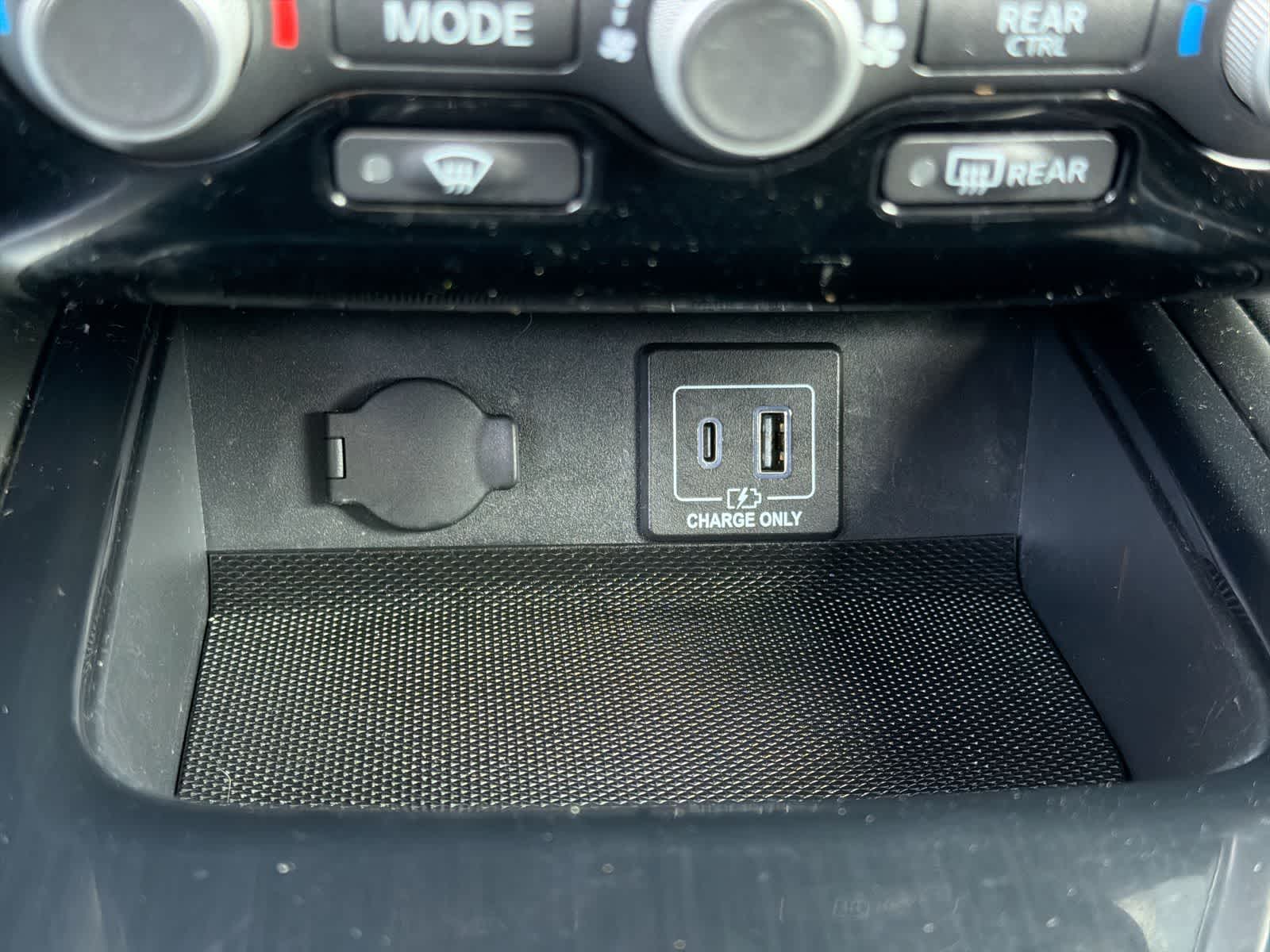 Thumbnail: 2020 Nissan Pathfinder - 31