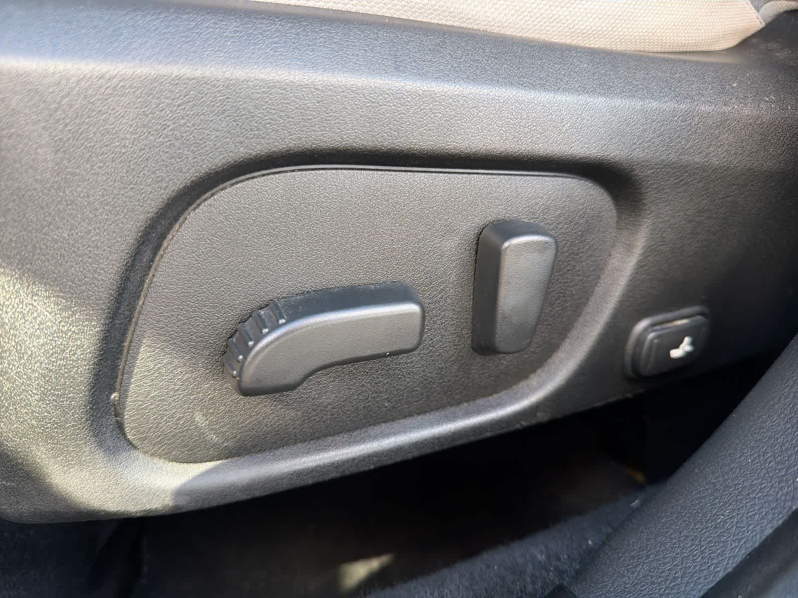 Thumbnail: 2017 Subaru Forester - 18