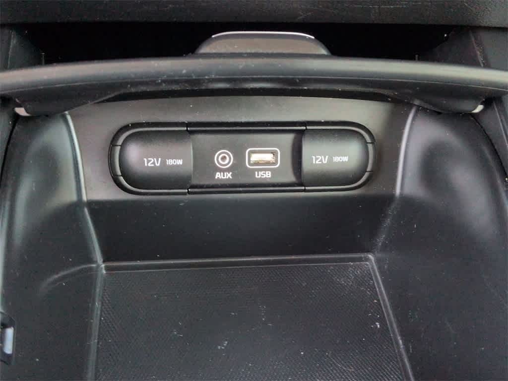Thumbnail: 2016 Kia Sorento - 31