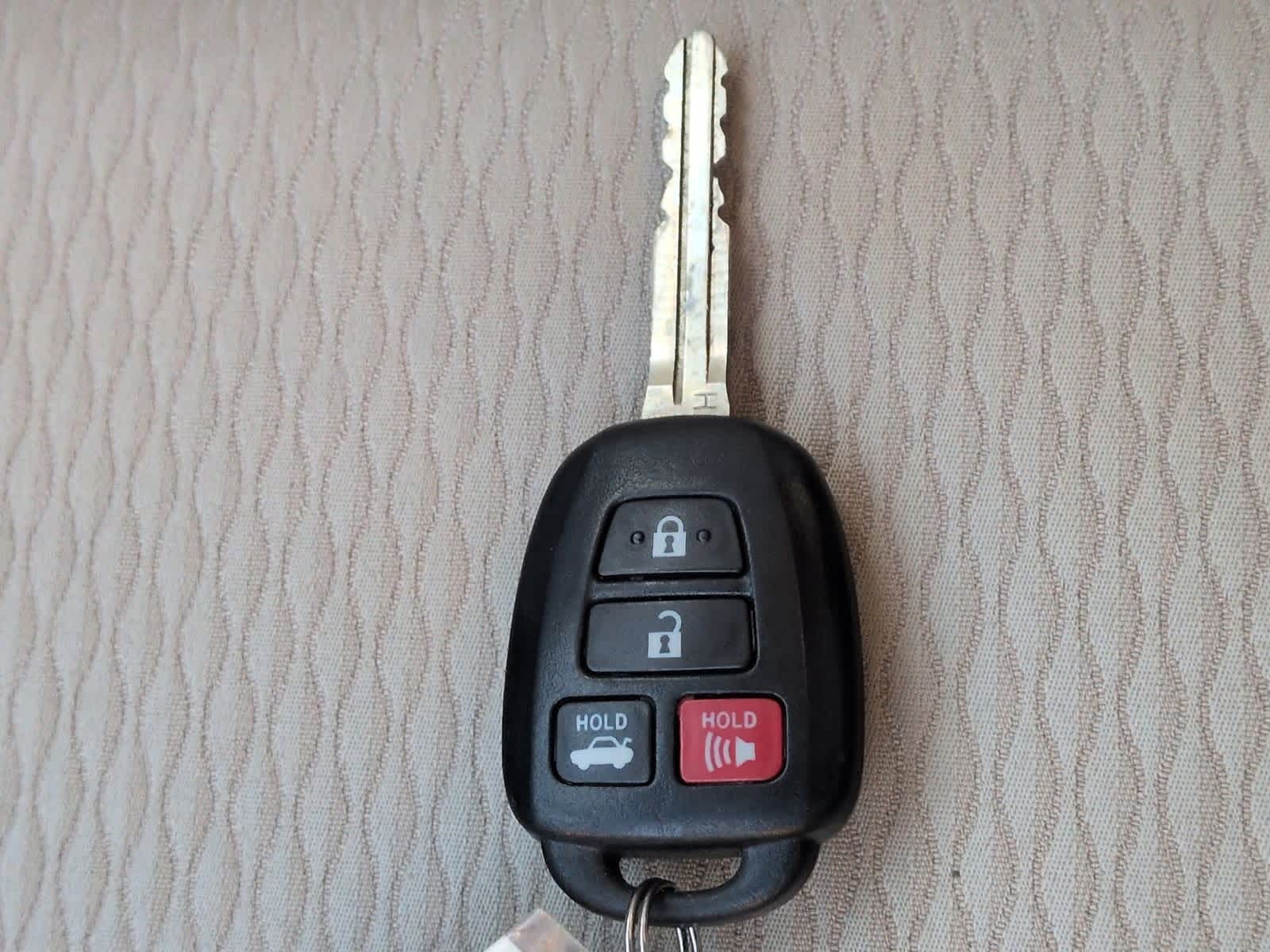 Thumbnail: 2014 Toyota Corolla - 35