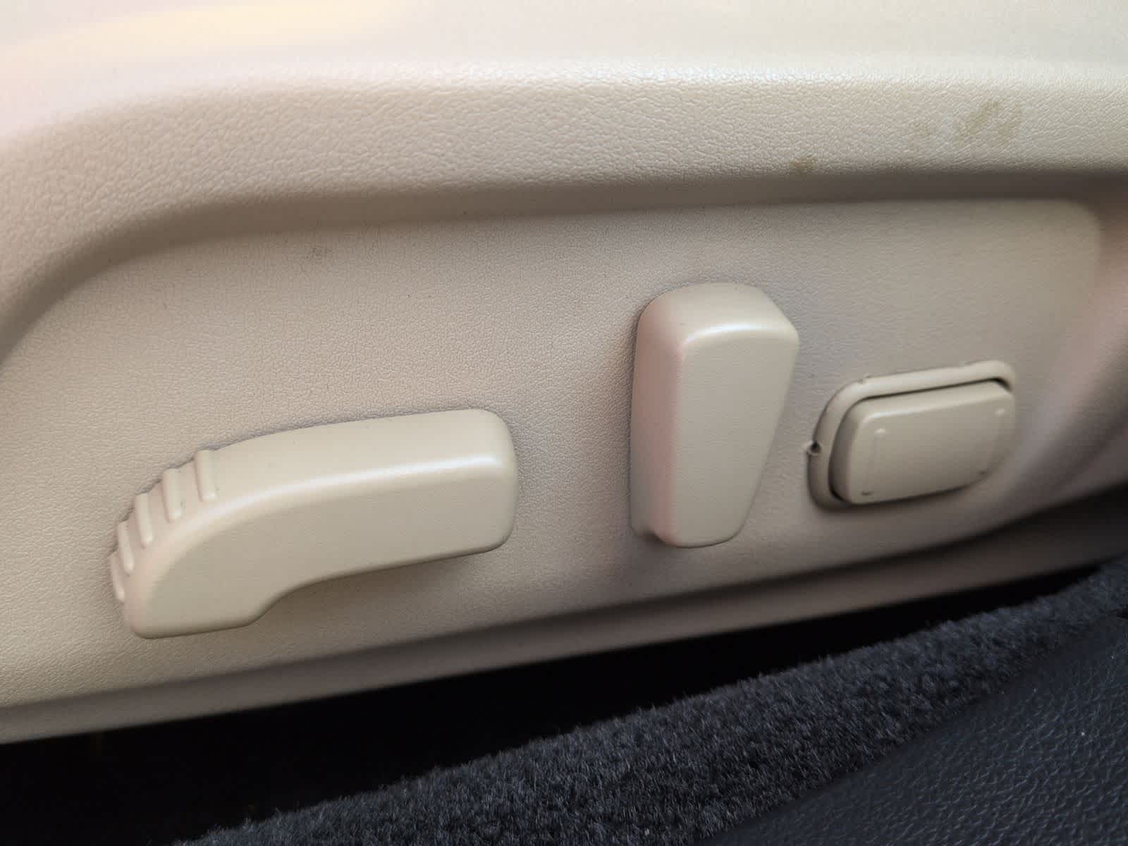 Thumbnail: 2015 Subaru Outback - 18