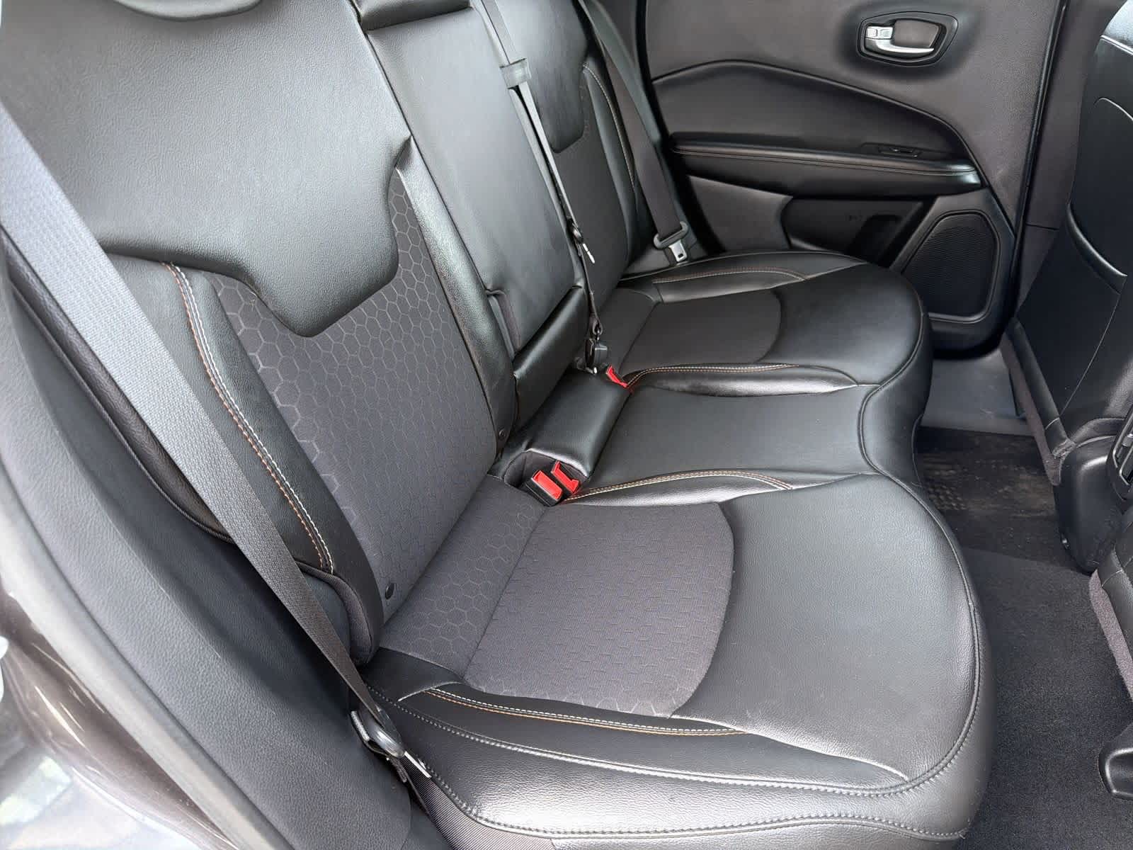 Thumbnail: 2020 Jeep Compass - 21