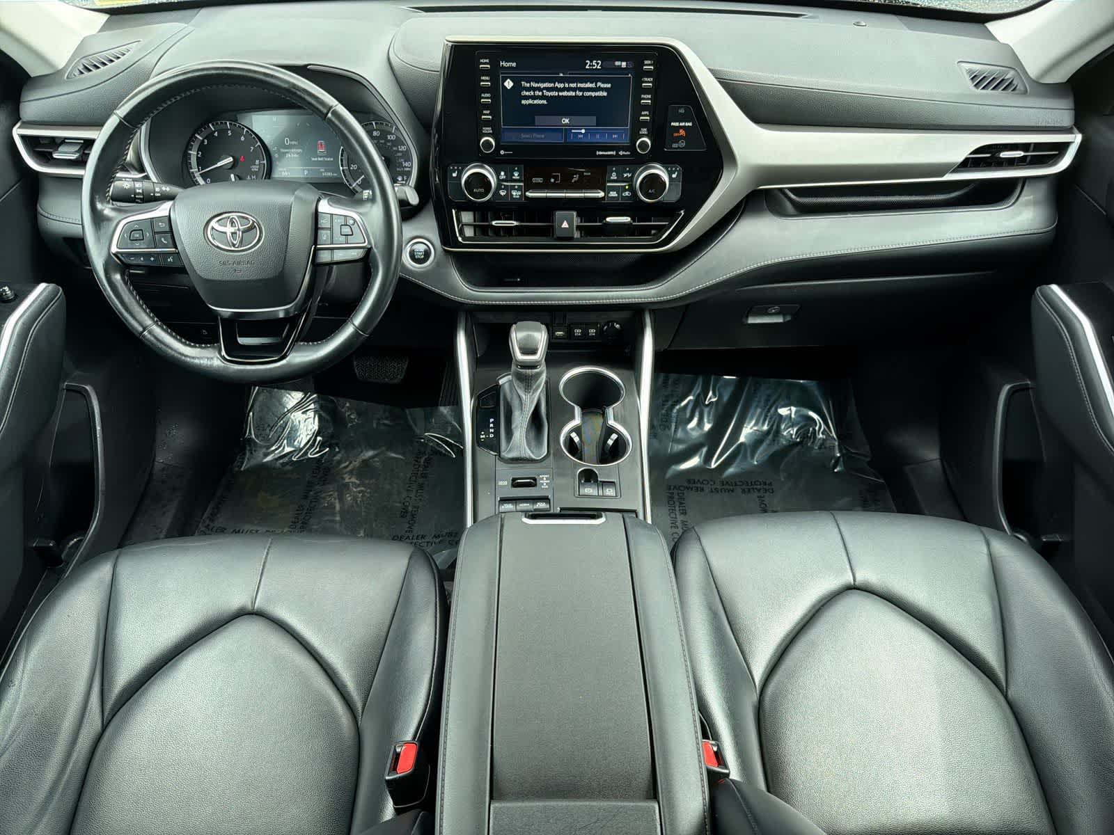 Thumbnail: 2021 Toyota Highlander - 15