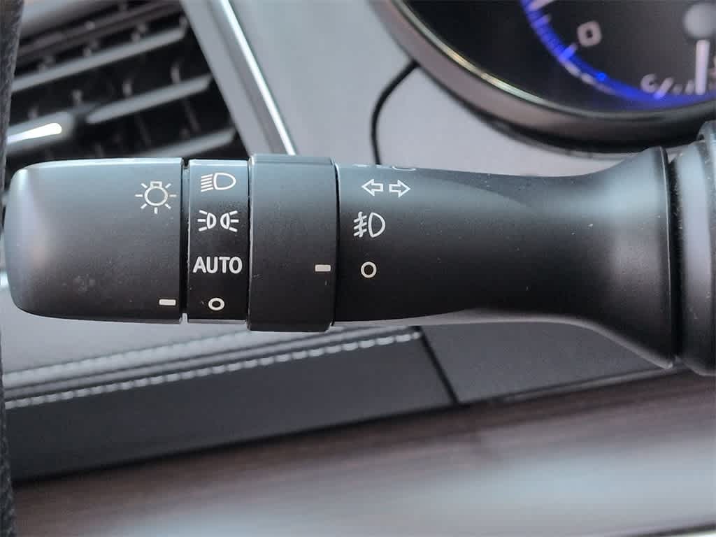 Thumbnail: 2018 Subaru Legacy - 29