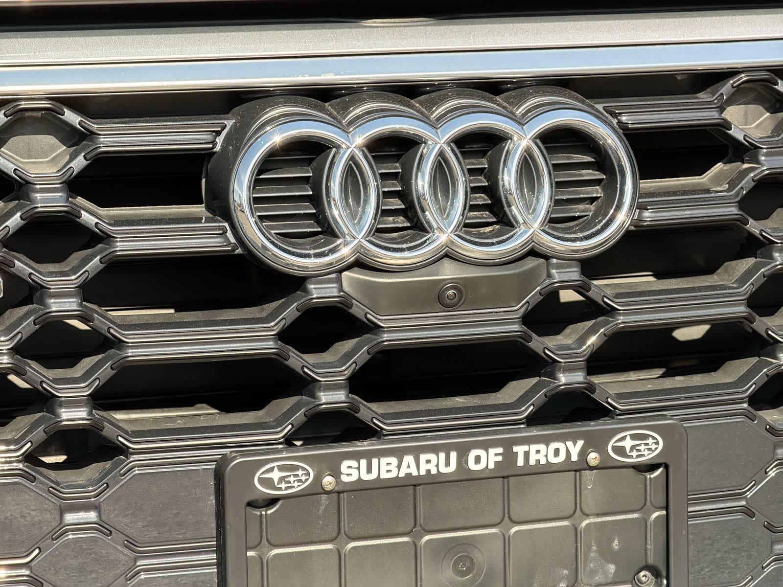 Thumbnail: 2022 Audi Q5 - 12