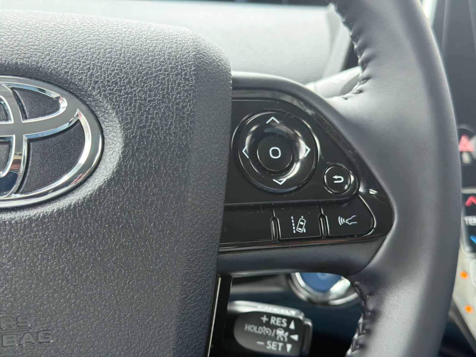 Thumbnail: 2022 Toyota Prius Prime - 25