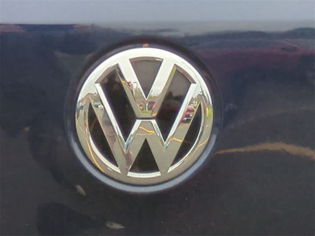 2015 Volkswagen Tiguan SE 12