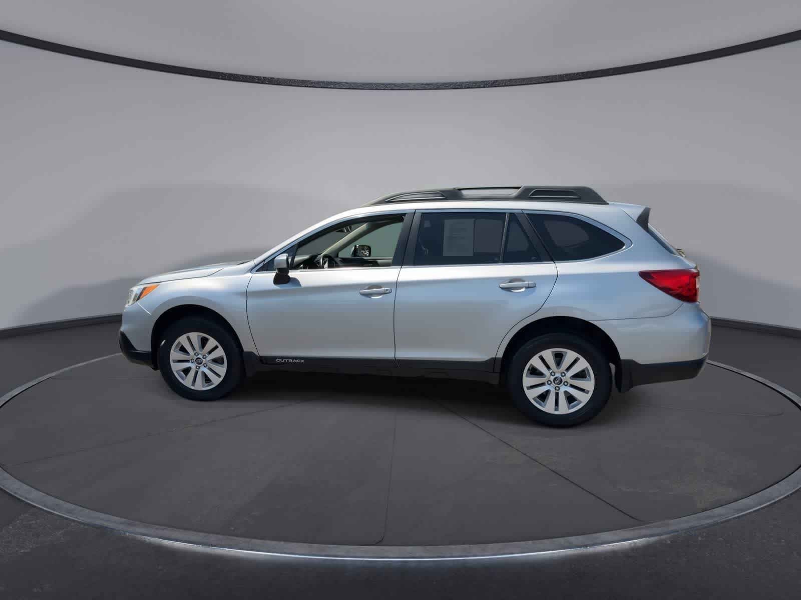 Thumbnail: 2017 Subaru Outback - 5