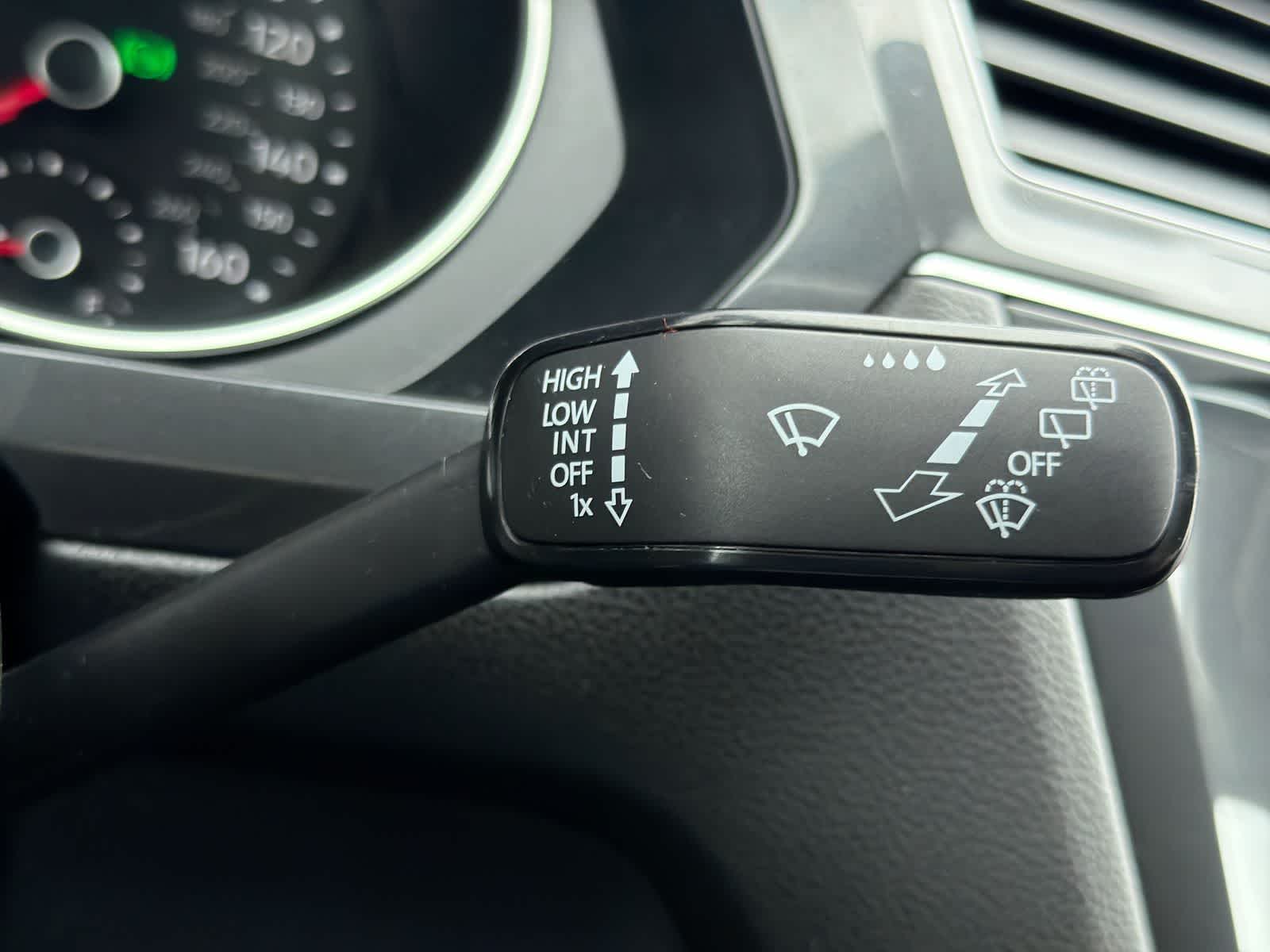 Thumbnail: 2019 Volkswagen Tiguan - 26