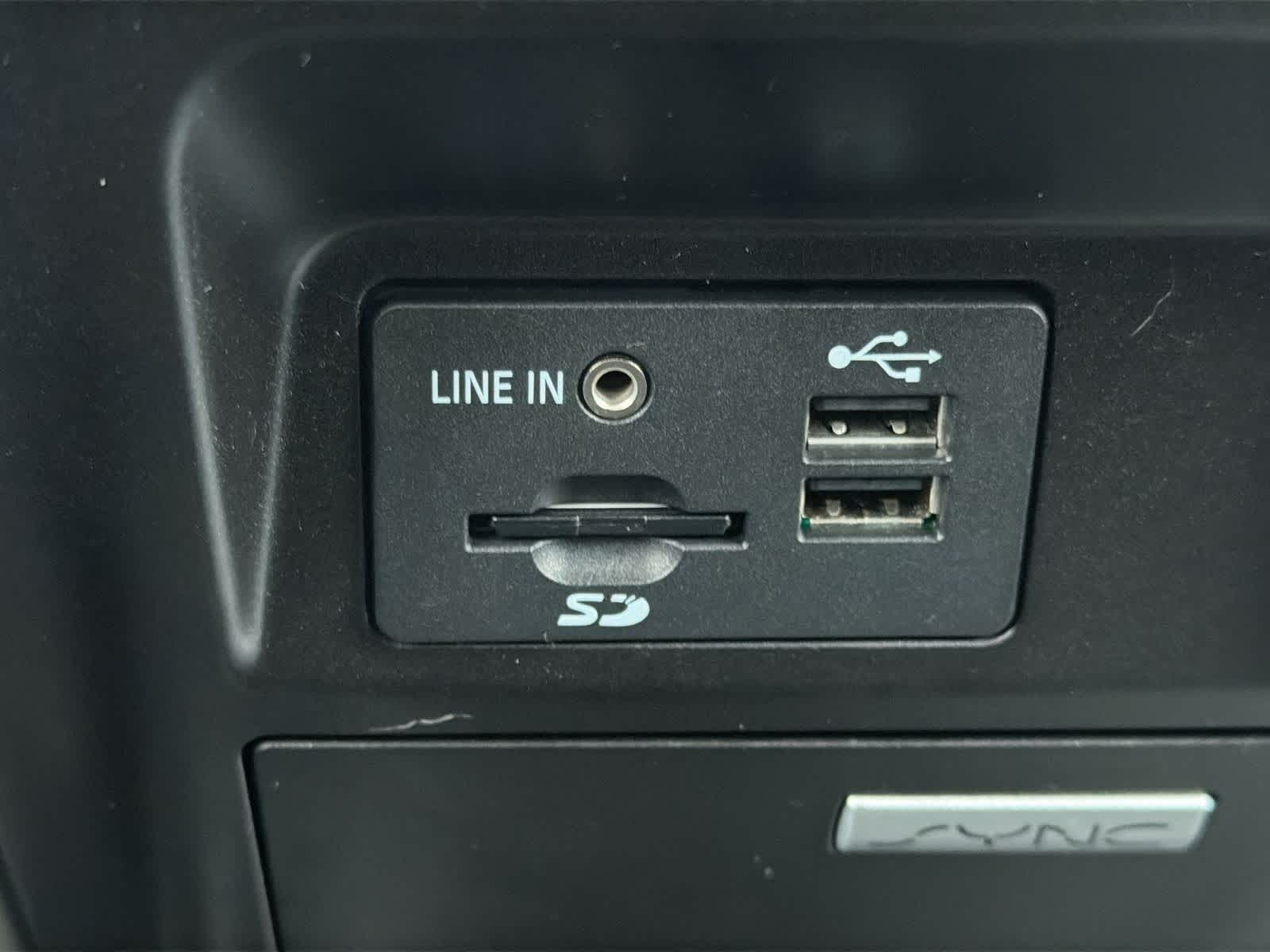 Thumbnail: 2015 Ford F-150 - 32