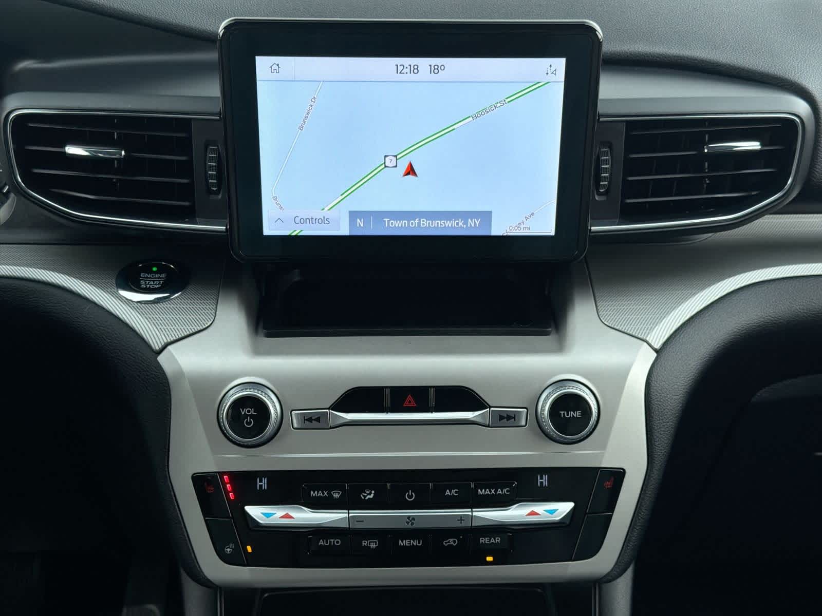 Thumbnail: 2021 Ford Explorer - 30