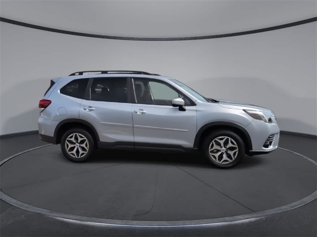 Thumbnail: 2022 Subaru Forester - 9