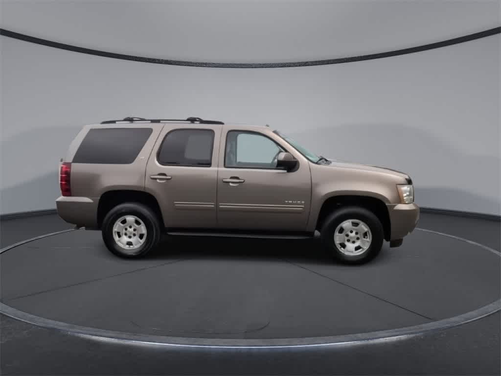 Thumbnail: 2013 Chevrolet Tahoe - 9