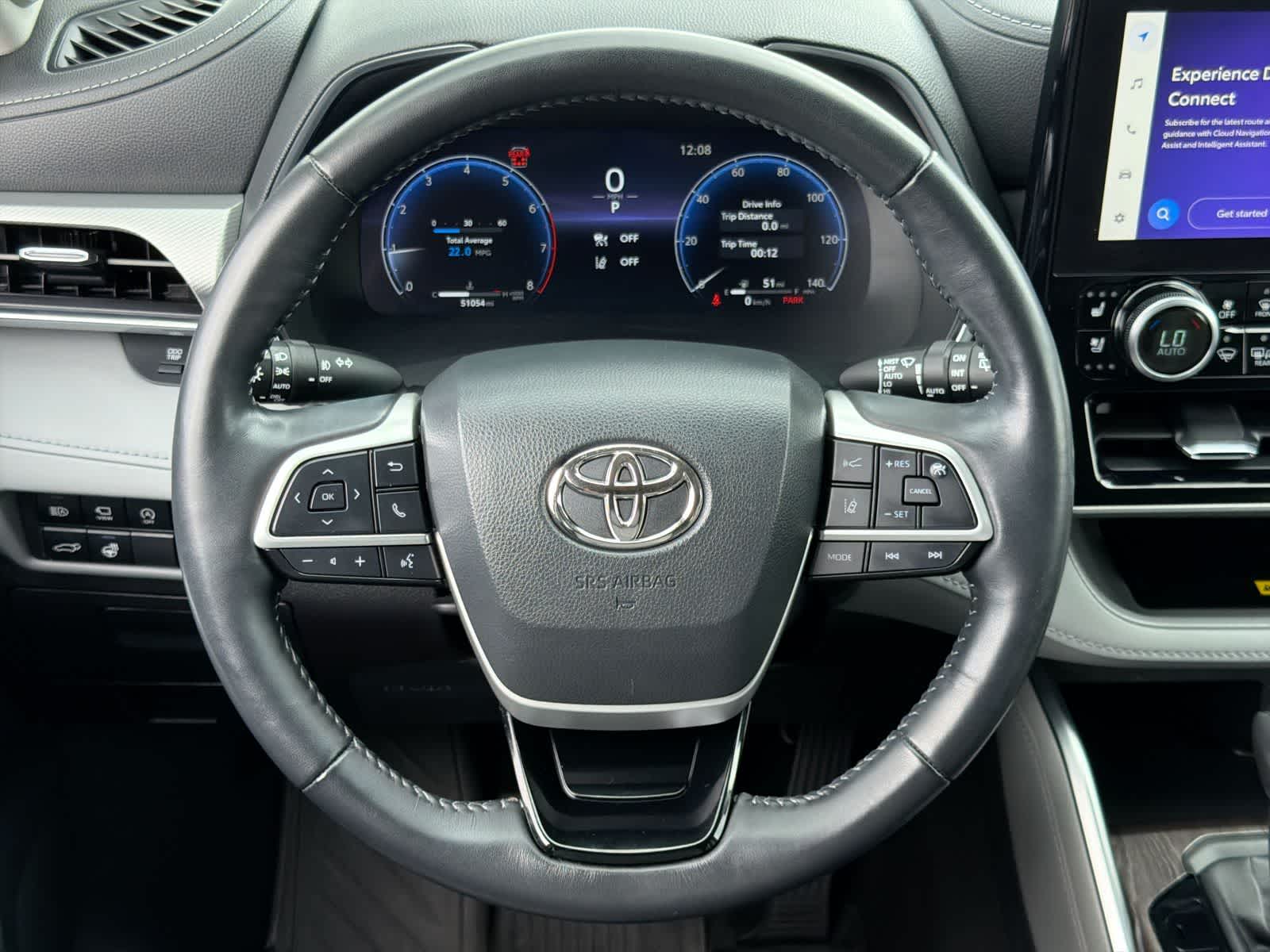 Thumbnail: 2023 Toyota Highlander - 24
