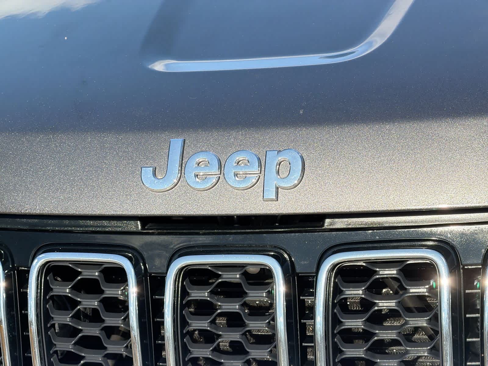 Thumbnail: 2017 Jeep Grand Cherokee - 12