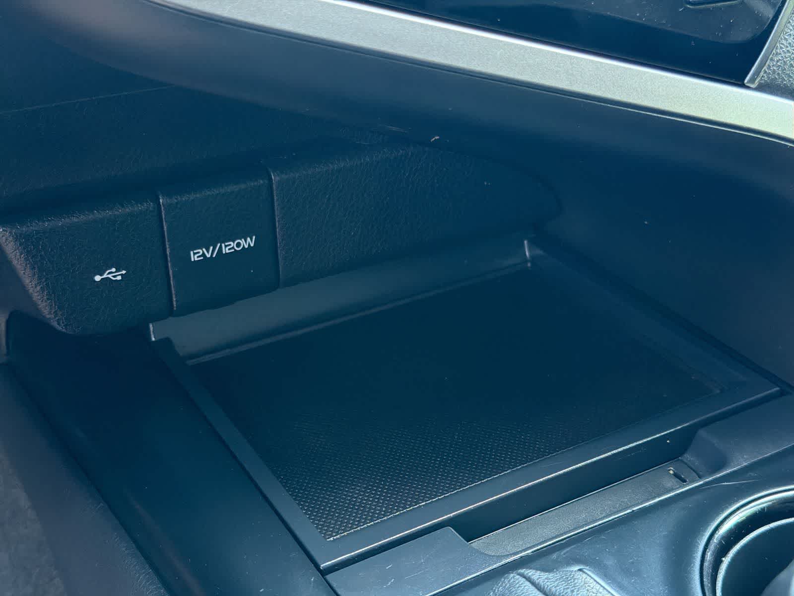 Thumbnail: 2020 Toyota Camry - 31
