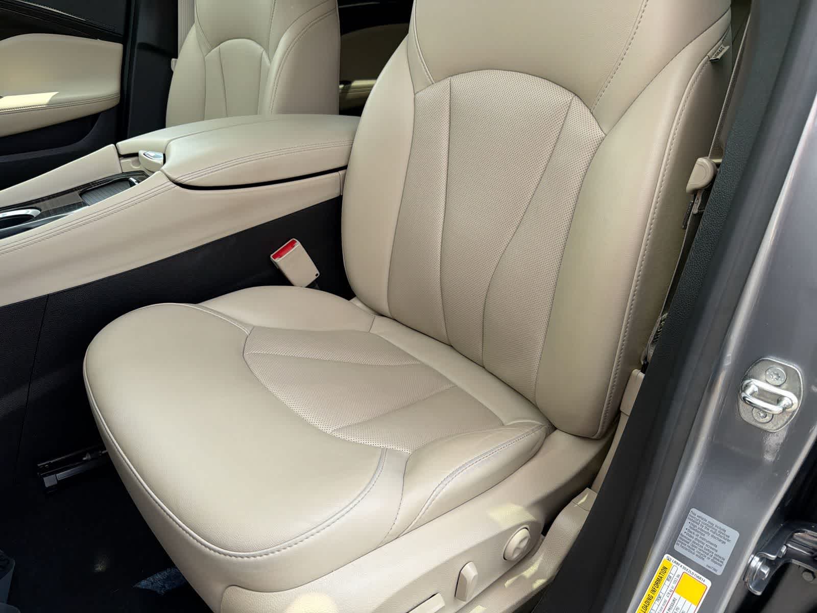 Thumbnail: 2020 Buick Envision - 17