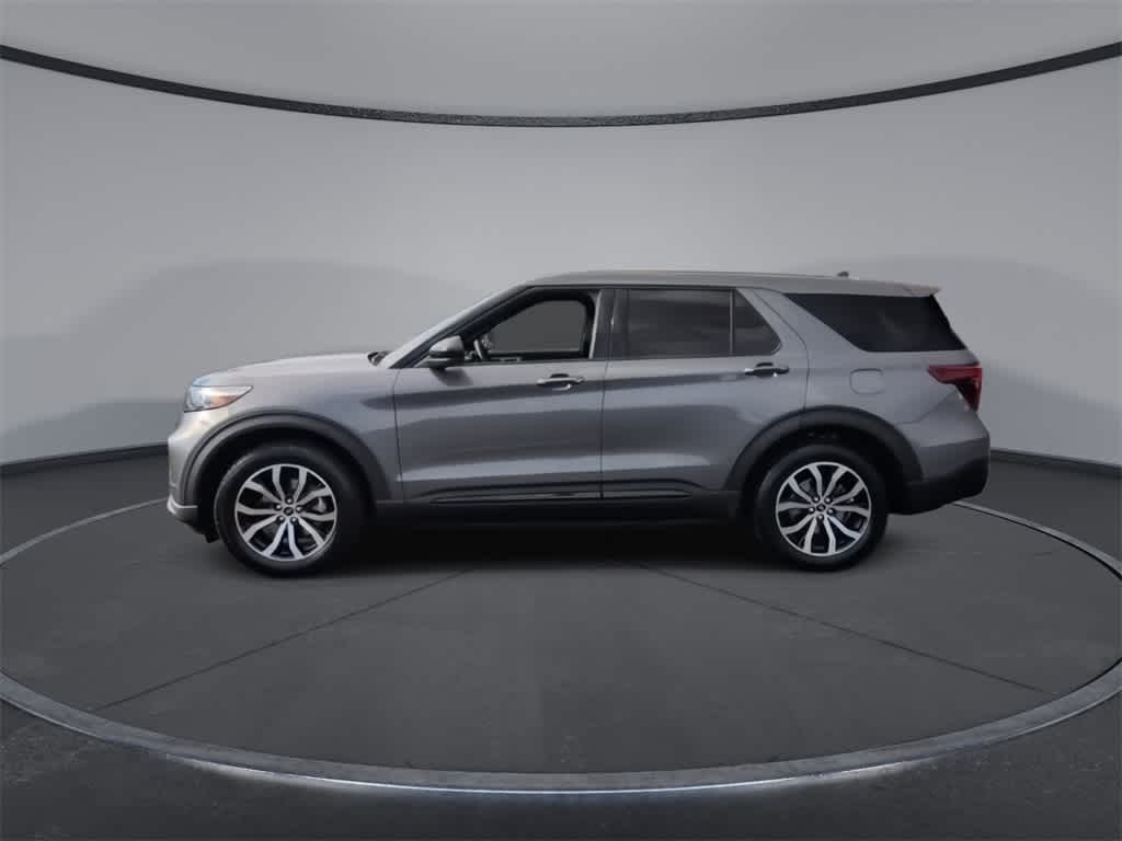 Thumbnail: 2022 Ford Explorer - 5