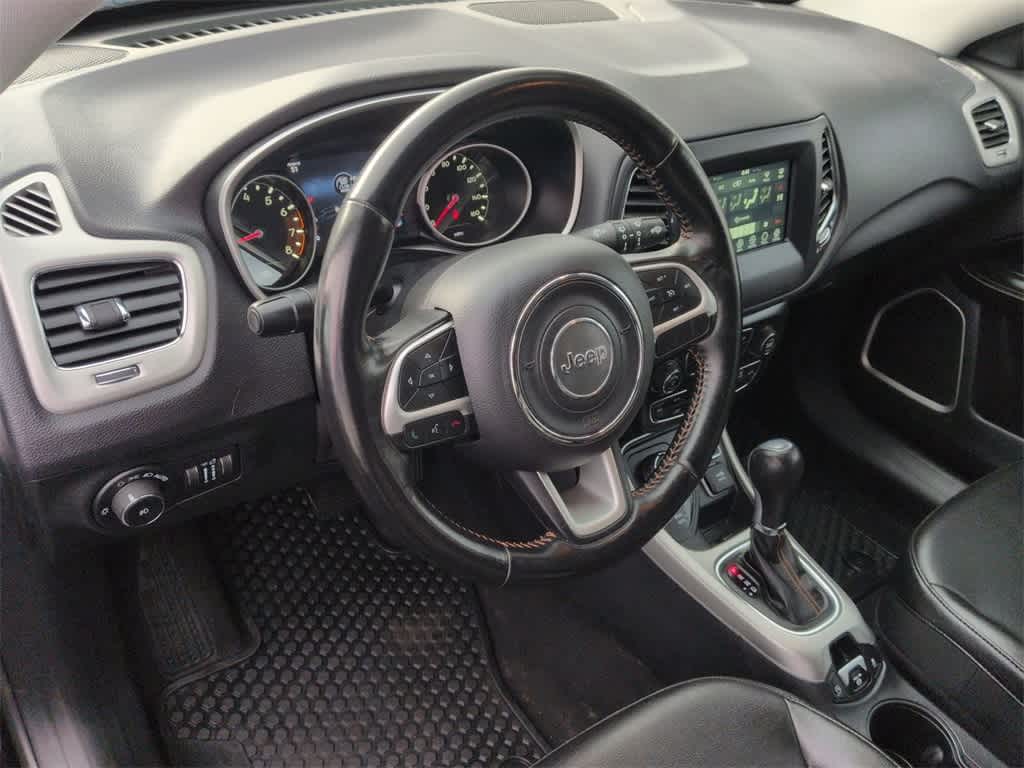 Thumbnail: 2021 Jeep Compass - 10