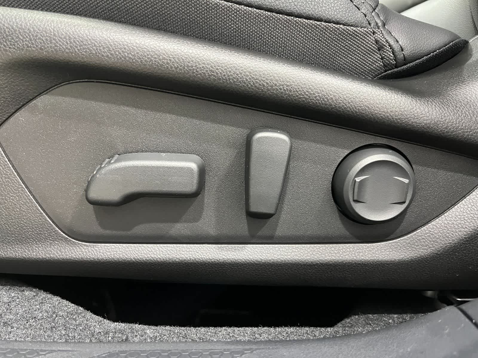 Thumbnail: 2026 Subaru Outback - 10