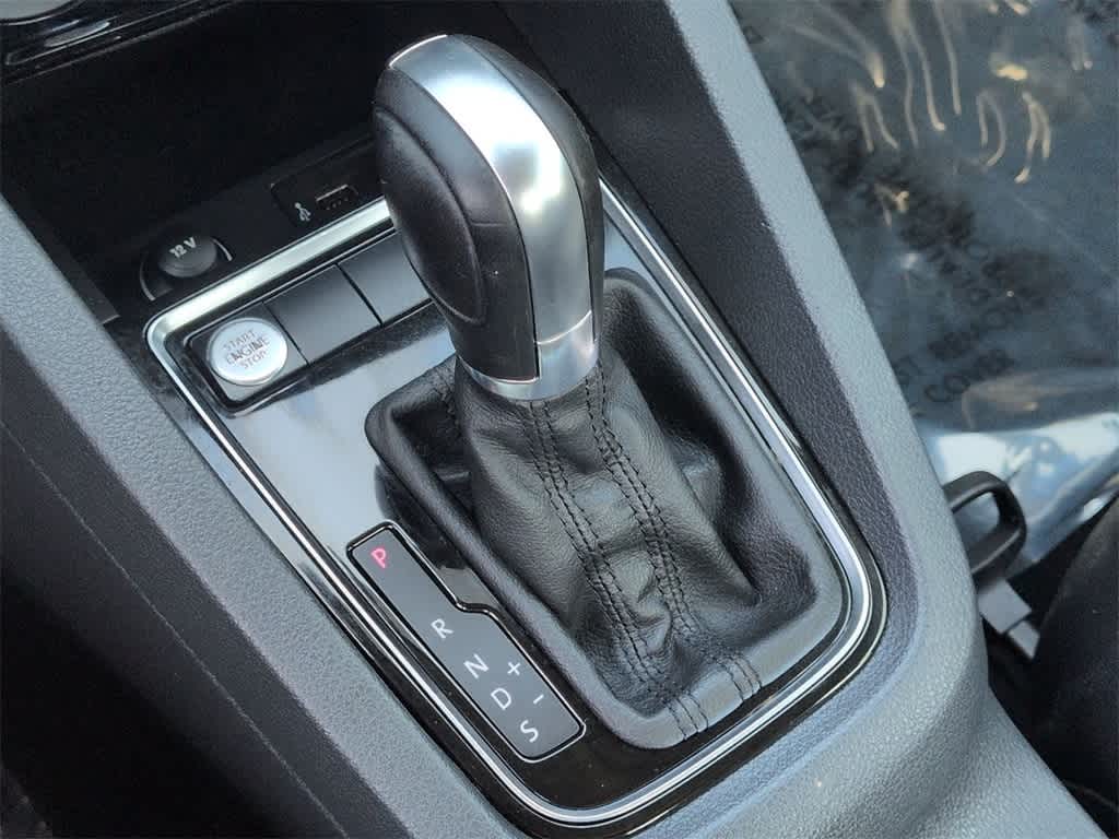 Thumbnail: 2016 Volkswagen Jetta - 35