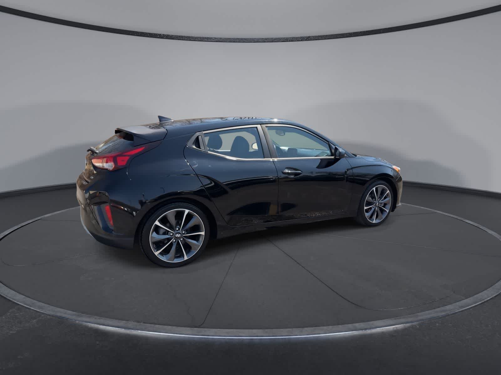 Thumbnail: 2019 Hyundai Veloster - 8