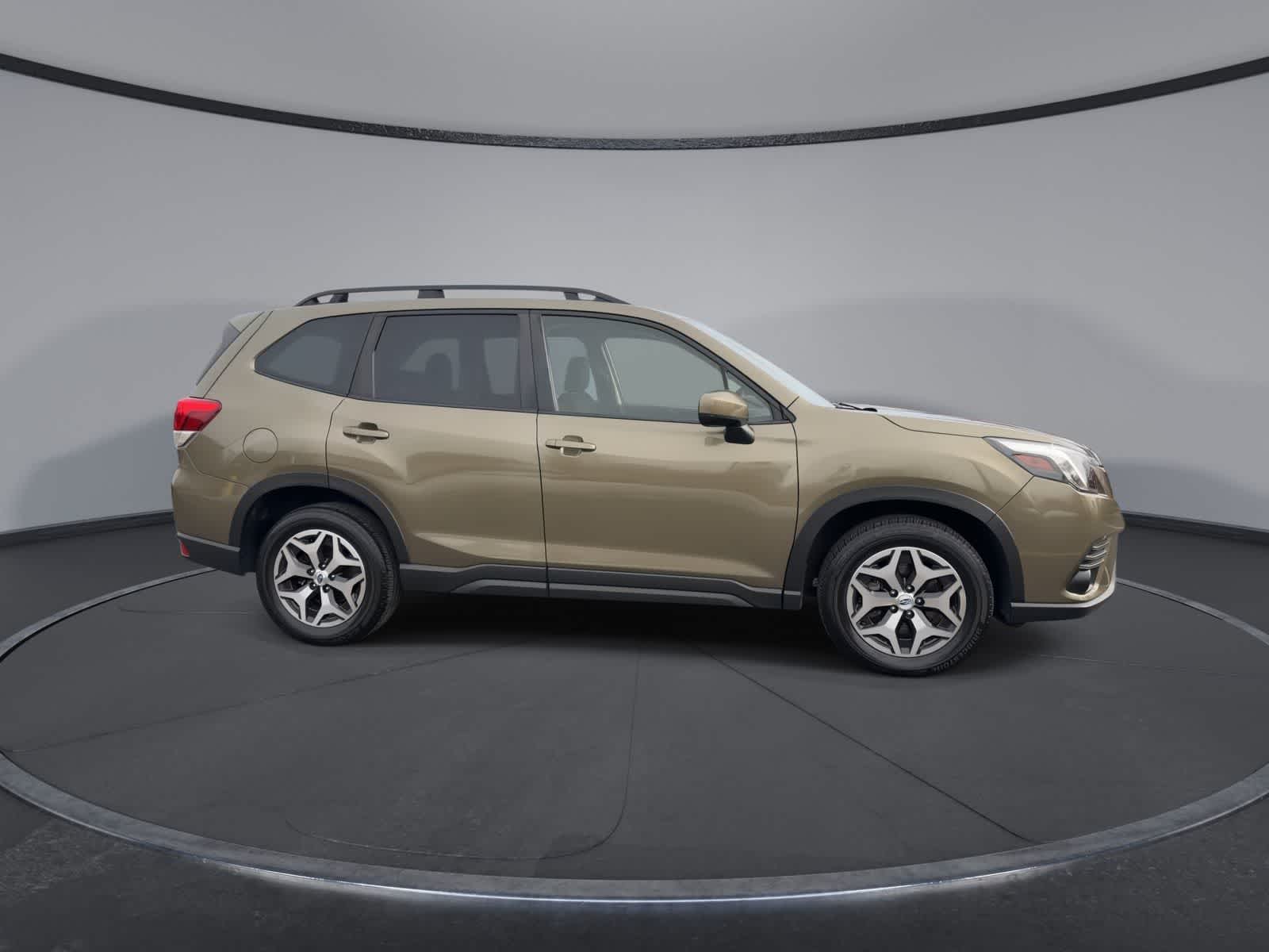 Thumbnail: 2023 Subaru Forester - 9