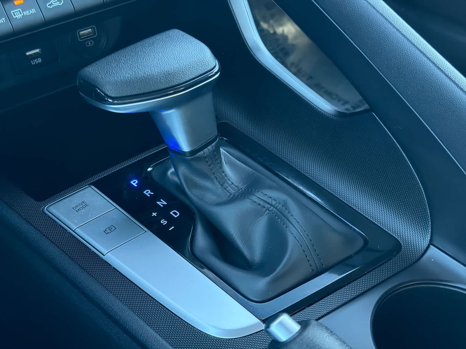 Thumbnail: 2023 Hyundai Elantra - 32
