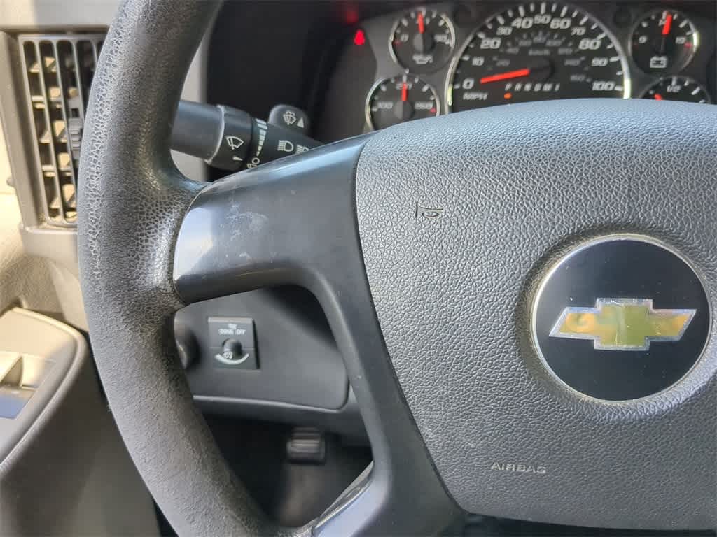 Thumbnail: 2016 Chevrolet Express - 22