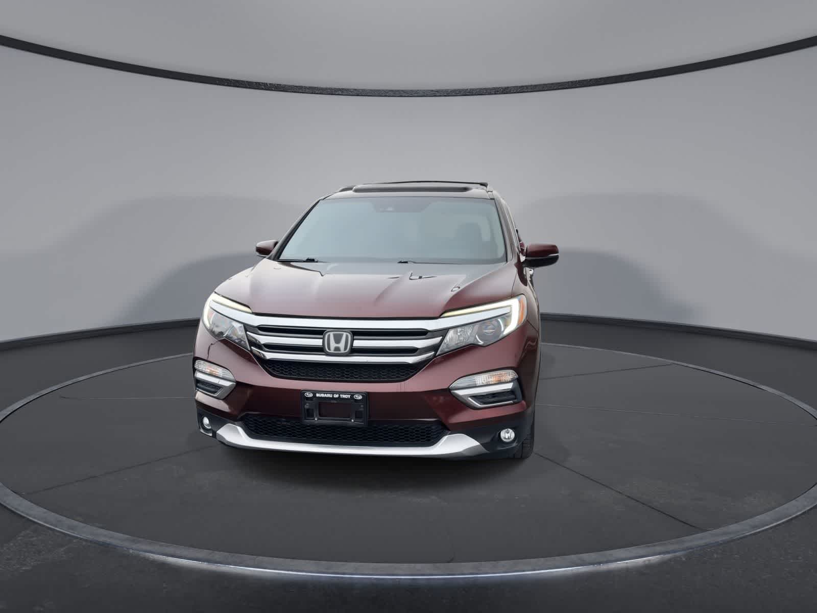 Thumbnail: 2016 Honda Pilot - 3